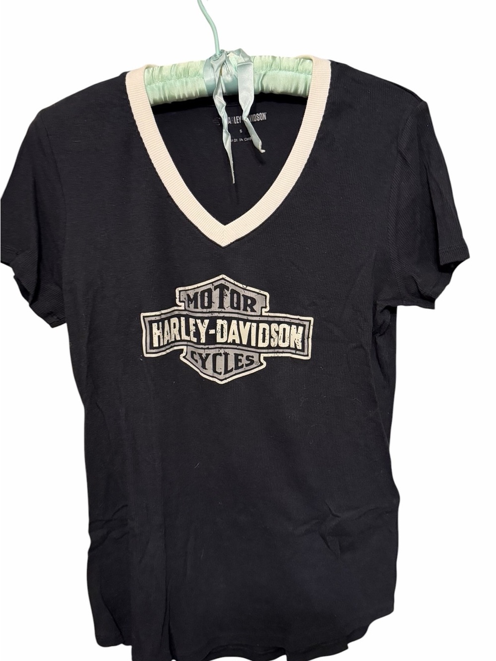 Harley-Davidson size small blacks- neck  tee